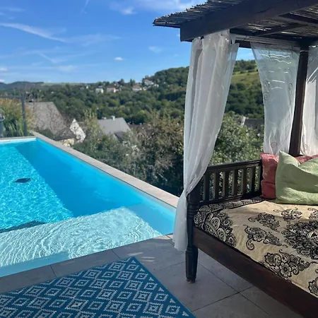 Palmen Oase, Relax & Wellness Apartment Saarburg